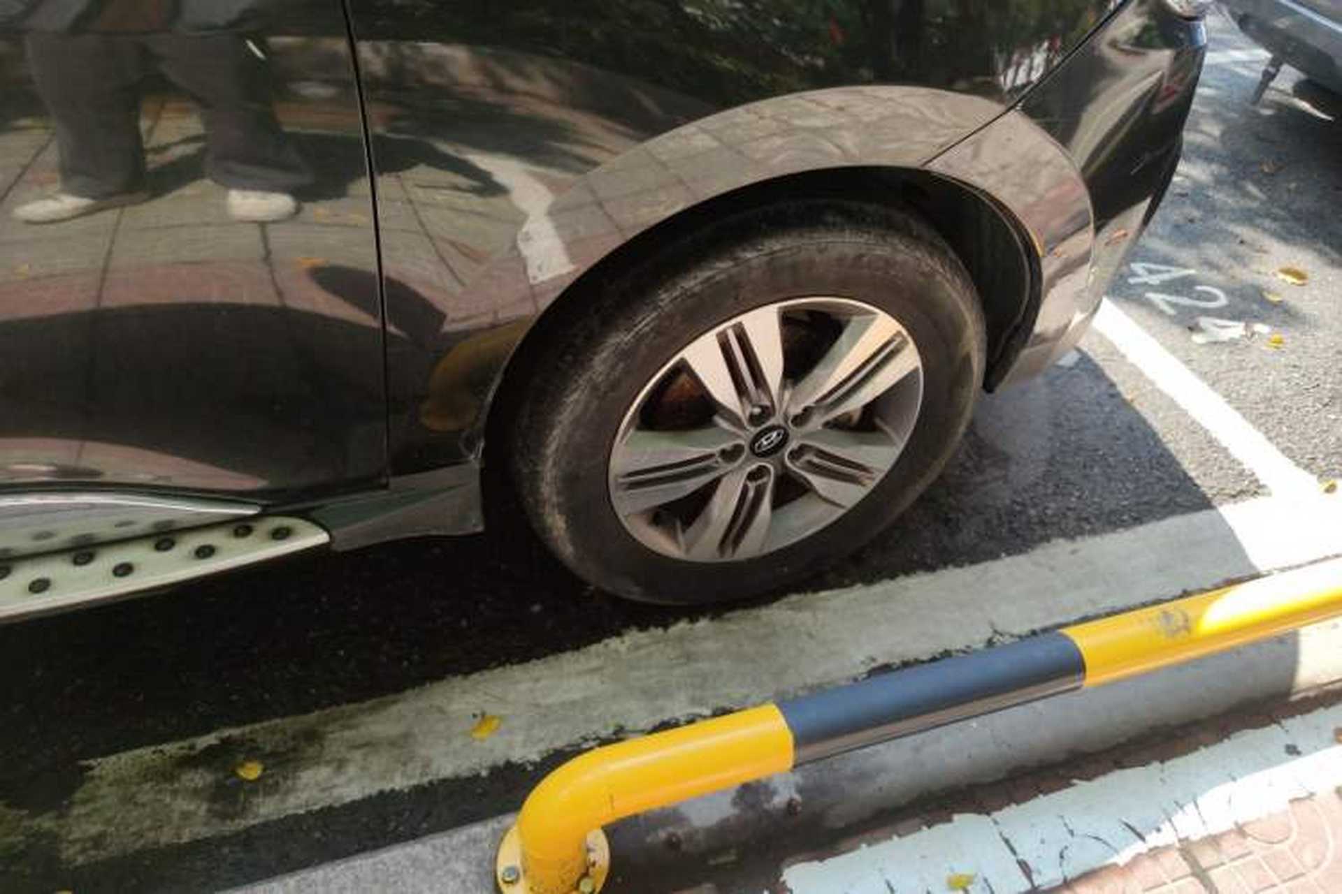 Used Hyundai ix35 2013 2.0L Automatic 4x4 Intelligent GLS China IV Standard Right Front Wheel Hub