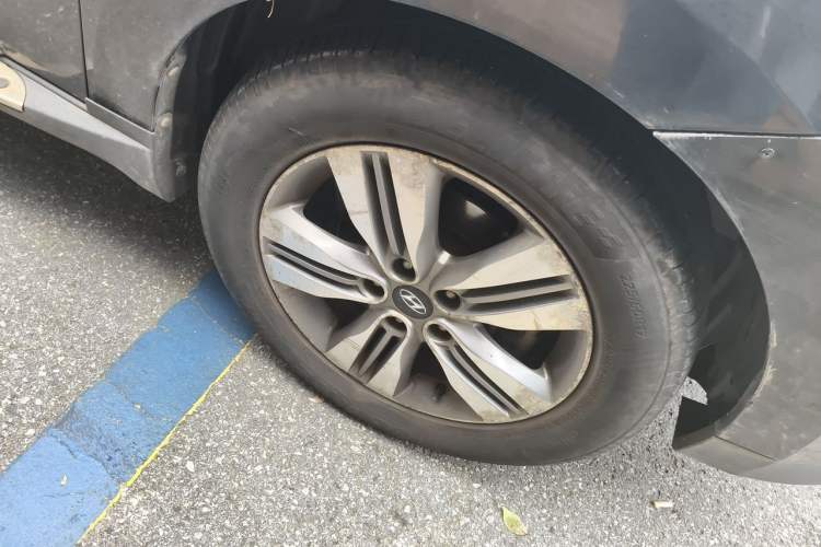 Used Hyundai ix35 2013 2.4L Automatic 2WD Leading GLX China IV Standard Right Front Wheel Hub