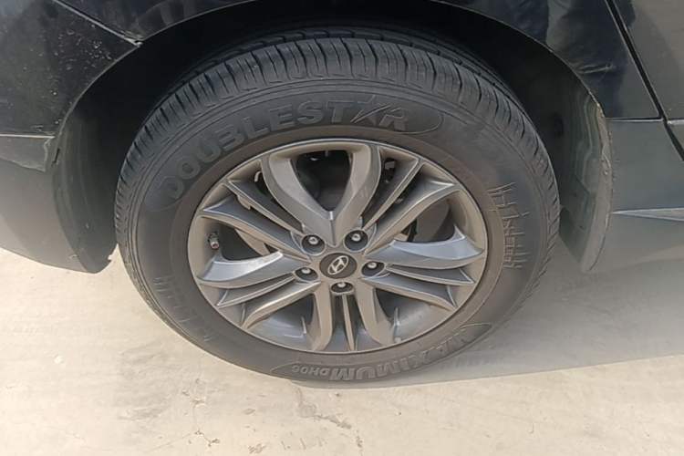 Used Hyundai ix35 2013 2.0L Automatic Two-Wheel Drive Smart GLS China IV Standard Right Rear Wheel Hub