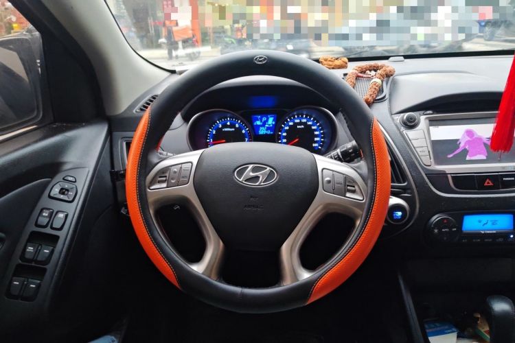 Used Hyundai ix35 2013 2.0L Automatic Two-Wheel Drive Smart GLS China IV Standard Steering Wheel