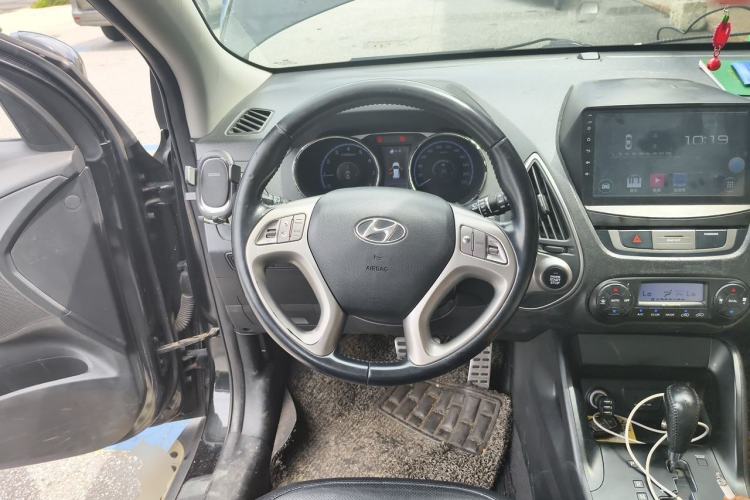 Used Hyundai ix35 2013 2.4L Automatic 2WD Leading GLX China IV Standard Steering Wheel
