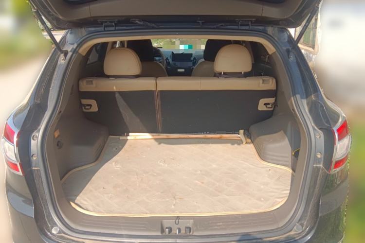 Used Hyundai ix35 2013 2.0L Automatic Two-Wheel Drive Smart GLS China IV Standard Trunk