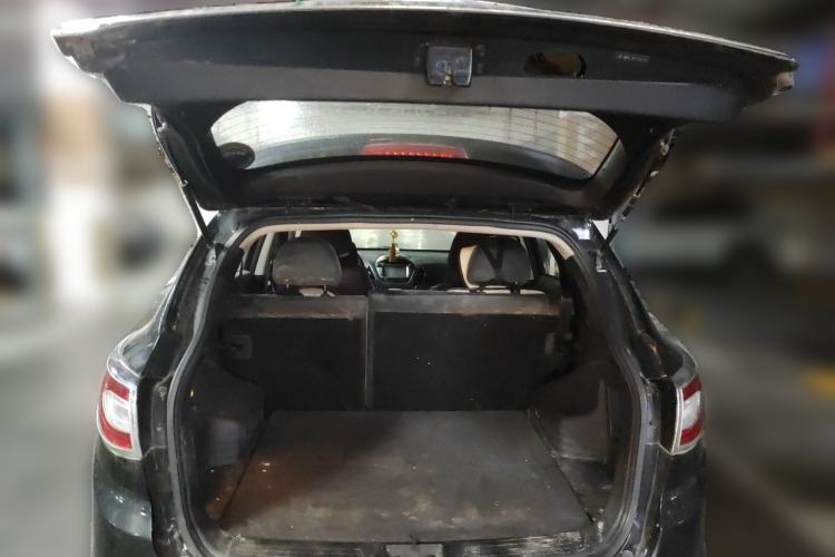 Used Hyundai ix35 2013 2.0L Automatic Two-Wheel Drive Smart GLS China IV Standard Trunk