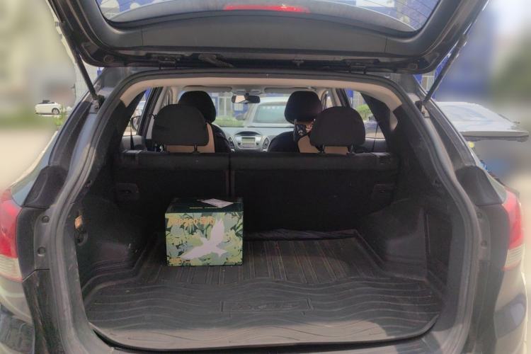 Used Hyundai ix35 2013 2.0L Automatic 2WD Comfort GL China IV Standard Trunk