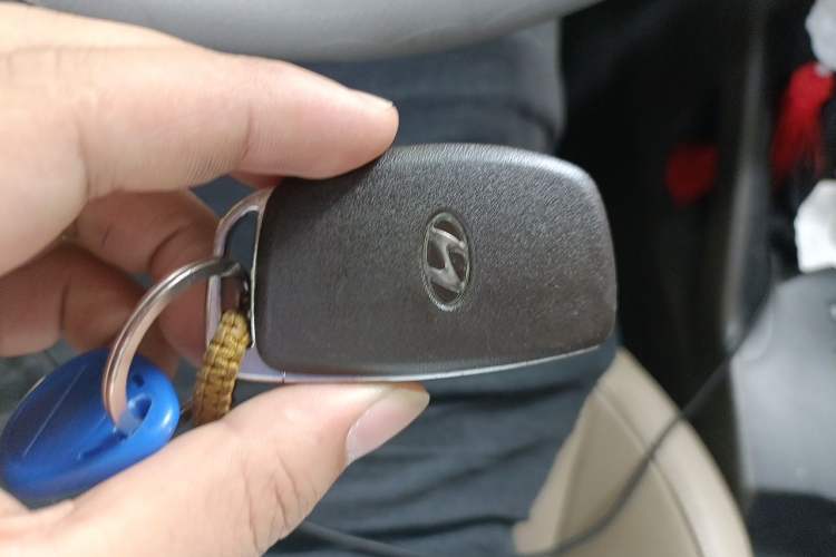 Used Hyundai ix35 2013 2.0L Automatic Two-Wheel Drive Smart GLS China IV Standard Vehicle Key