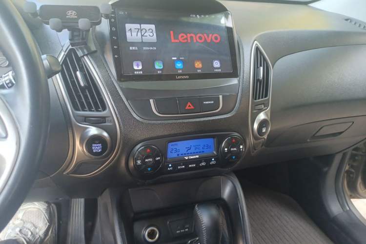Used Hyundai ix35 2013 2.0L Automatic Two-Wheel Drive Smart GLS China IV Standard Audio And AC Panel
