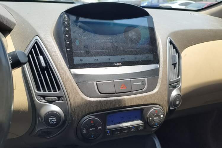 Used Hyundai ix35 2013 2.0L Automatic Two-Wheel Drive Smart GLS China IV Standard Audio And AC Panel