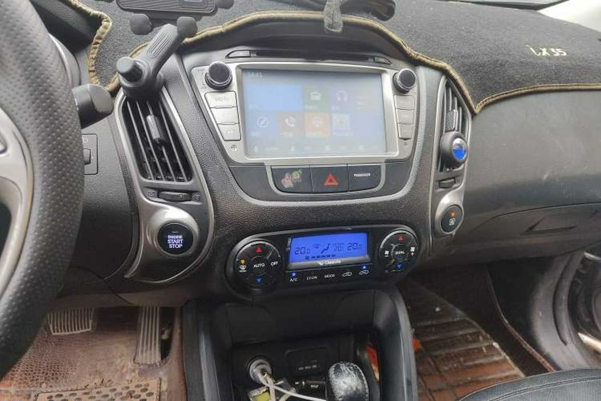 Used Hyundai ix35 2013 2.0L Automatic Two-Wheel Drive Smart GLS China IV Standard Audio And AC Panel