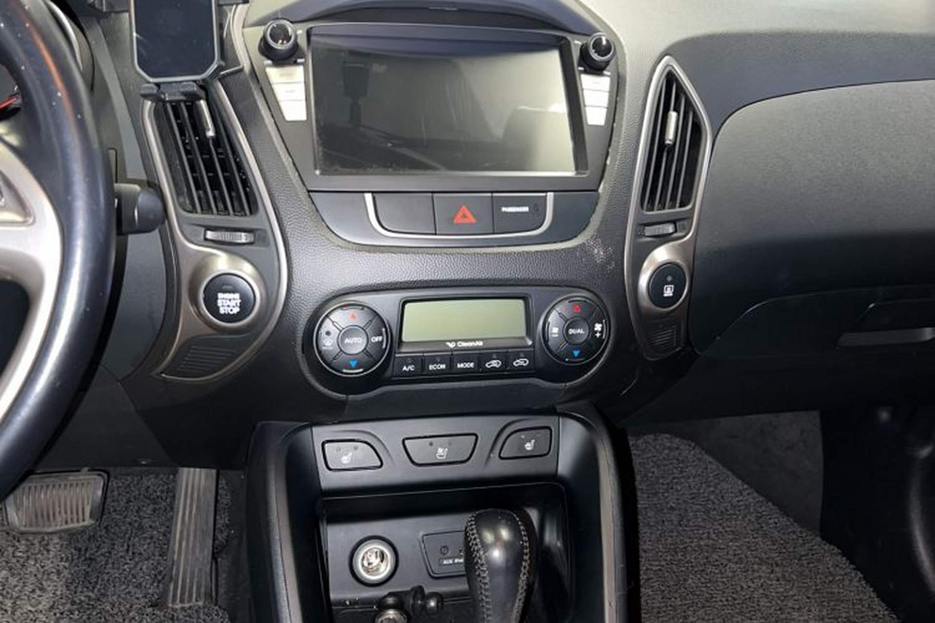 Used Hyundai ix35 2013 2.0L Automatic Two-Wheel Drive Smart GLS China IV Standard Audio And AC Panel