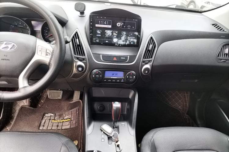 Used Hyundai ix35 2013 2.0L Automatic Two-Wheel Drive Smart GLS China IV Standard Audio And AC Panel
