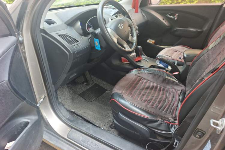 Used Hyundai ix35 2013 2.0L Automatic 2WD Comfort GL China IV Standard Driver Seat