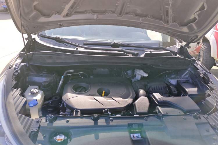 Used Hyundai ix35 2013 2.0L Automatic 2WD Comfort GL China IV Standard Engine Bay