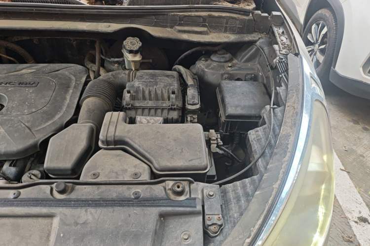 Used Hyundai ix35 2013 2.0L Automatic Two-Wheel Drive Smart GLS China IV Standard Engine Bay Left