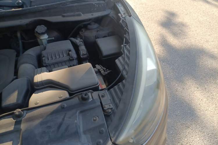 Used Hyundai ix35 2013 2.0L Automatic Two-Wheel Drive Smart GLS China IV Standard Engine Bay Left
