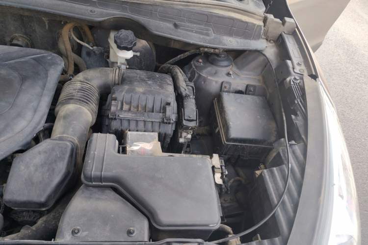 Used Hyundai ix35 2013 2.0L Automatic 2WD Comfort GL China IV Standard Engine Bay Left