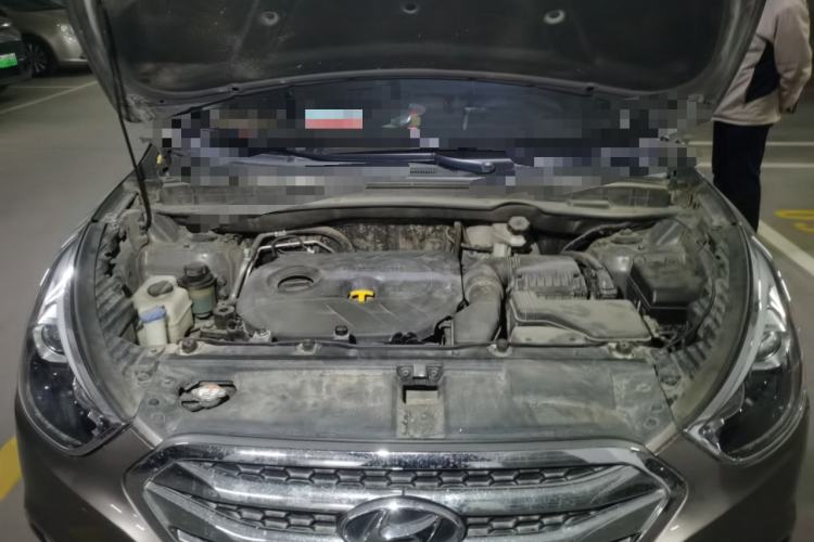 Used Hyundai ix35 2013 2.0L Automatic 4x4 Intelligent GLS China IV Standard Engine Bay