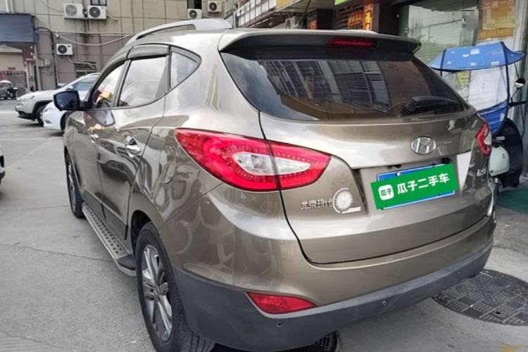 Used Hyundai ix35 2013 2.0L Automatic Two-Wheel Drive Smart GLS China IV Standard Exterior 2