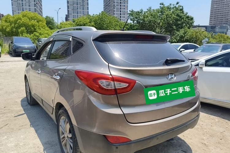 Used Hyundai ix35 2013 2.0L Automatic Two-Wheel Drive Smart GLS China IV Standard Exterior 2