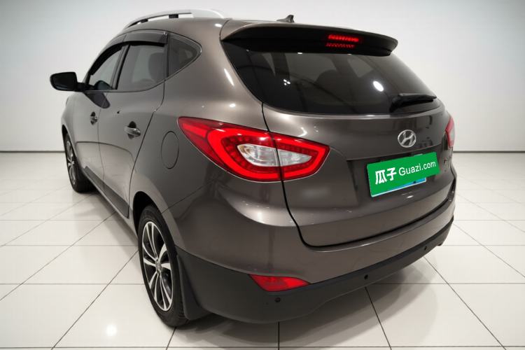 Used Hyundai ix35 2013 2.0L Automatic Two-Wheel Drive Smart GLS China IV Standard Exterior 3