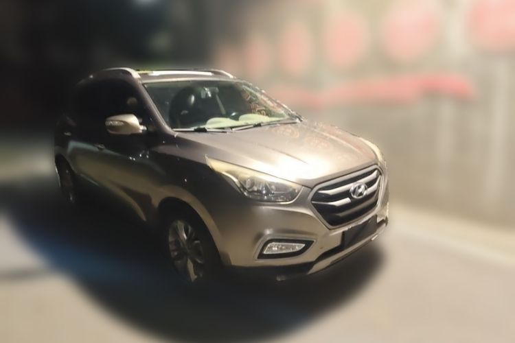 Used Hyundai ix35 2013 2.0L Automatic Two-Wheel Drive Smart GLS China IV Standard Exterior 4