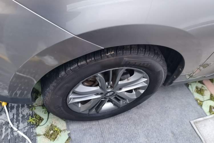 Used Hyundai ix35 2013 2.0L Automatic Two-Wheel Drive Smart GLS China IV Standard Exterior 4