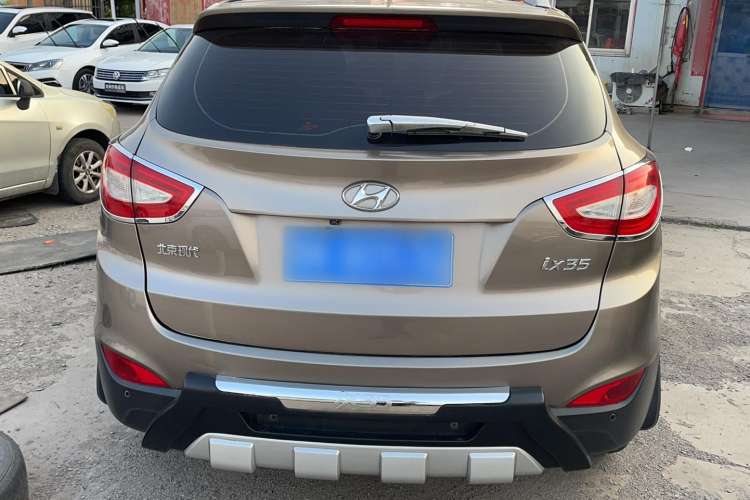 Used Hyundai ix35 2013 2.0L Automatic Two-Wheel Drive Smart GLS China IV Standard Exterior 4