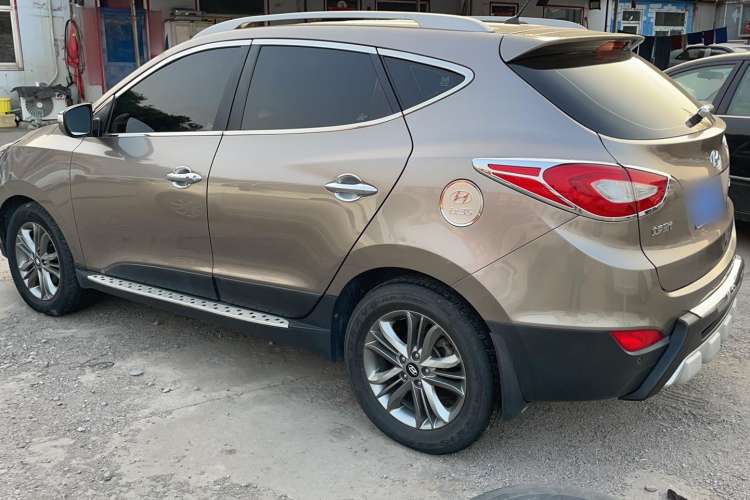 Used Hyundai ix35 2013 2.0L Automatic Two-Wheel Drive Smart GLS China IV Standard Exterior 5