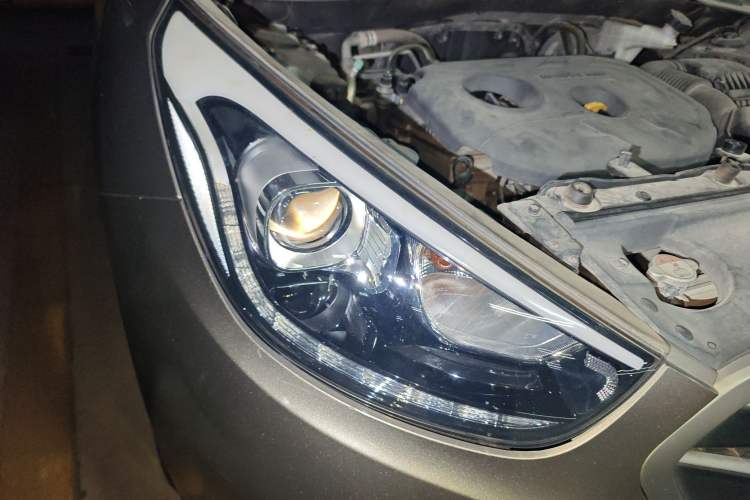 Used Hyundai ix35 2013 2.0L Automatic Two-Wheel Drive Smart GLS China IV Standard Exterior 6