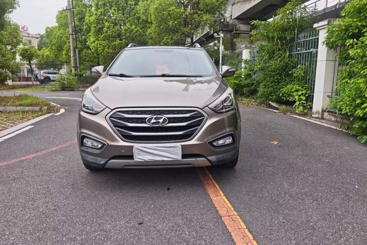 Used Hyundai ix35 2013 2.0L Automatic Two-Wheel Drive Leading GLX China V Emission Standard Front