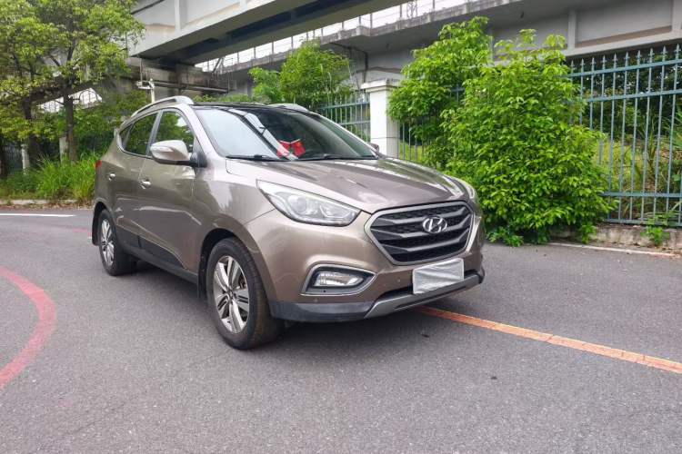 Used Hyundai ix35 2013 2.0L Automatic Two-Wheel Drive Leading GLX China V Emission Standard Front Right 45 Deg