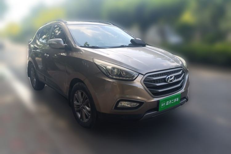 Used Hyundai ix35 2013 2.0L Automatic Two-Wheel Drive Smart GLS China IV Standard Front Right 45 Deg