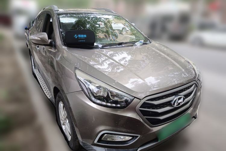 Used Hyundai ix35 2013 2.0L Automatic Two-Wheel Drive Smart GLS China V Standard Front Right 45 Deg