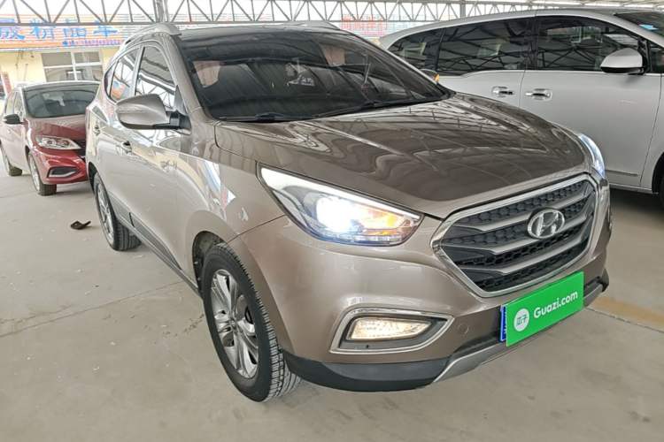Used Hyundai ix35 2013 2.0L Automatic Two-Wheel Drive Smart GLS China IV Standard Front Right 45 Deg