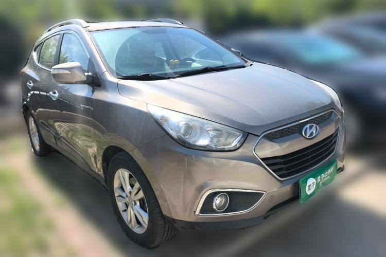 Used Hyundai ix35 2013 2.0L Automatic Two-Wheel Drive Smart GLS China IV Standard Front Right 45 Deg
