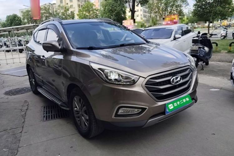 Used Hyundai ix35 2013 2.0L Automatic Two-Wheel Drive Smart GLS China IV Standard Front Right 45 Deg