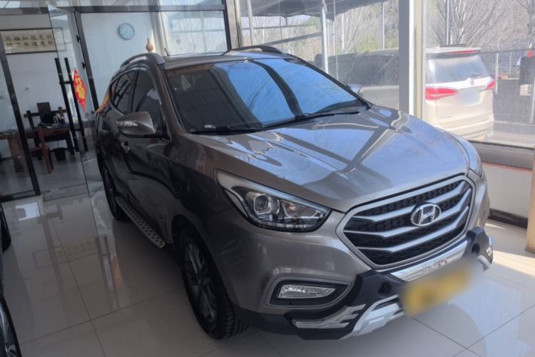 Used Hyundai ix35 2013 2.0L Automatic Two-Wheel Drive Smart GLS China IV Standard Front Right 45 Deg