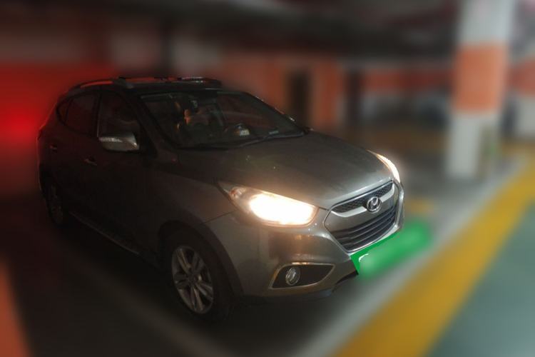 Used Hyundai ix35 2013 2.0L Automatic Two-Wheel Drive Smart GLS China IV Standard Front Right 45 Deg