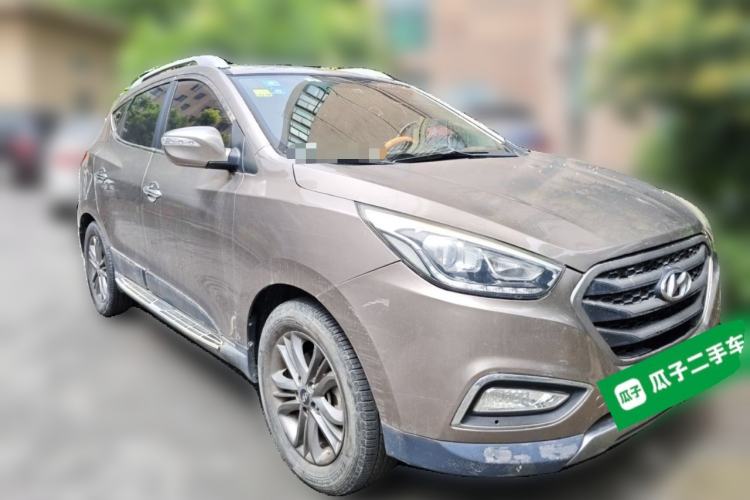 Used Hyundai ix35 2013 2.0L Automatic Two-Wheel Drive Smart GLS China V Standard Front Right 45 Deg