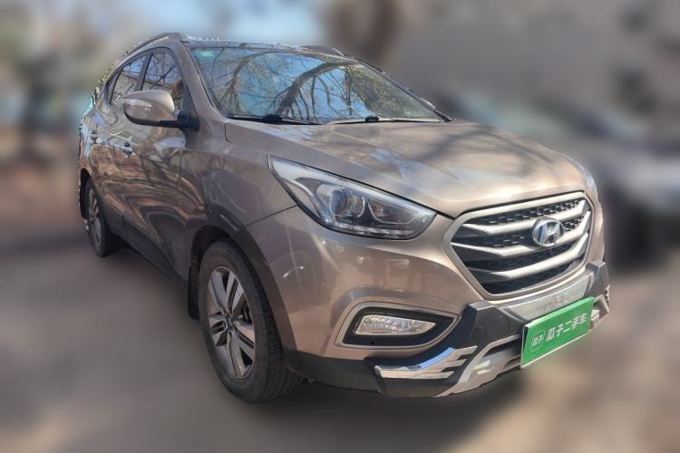 Used Hyundai ix35 2013 2.0L Automatic 4x4 Intelligent GLS China IV Standard Front Right 45 Deg