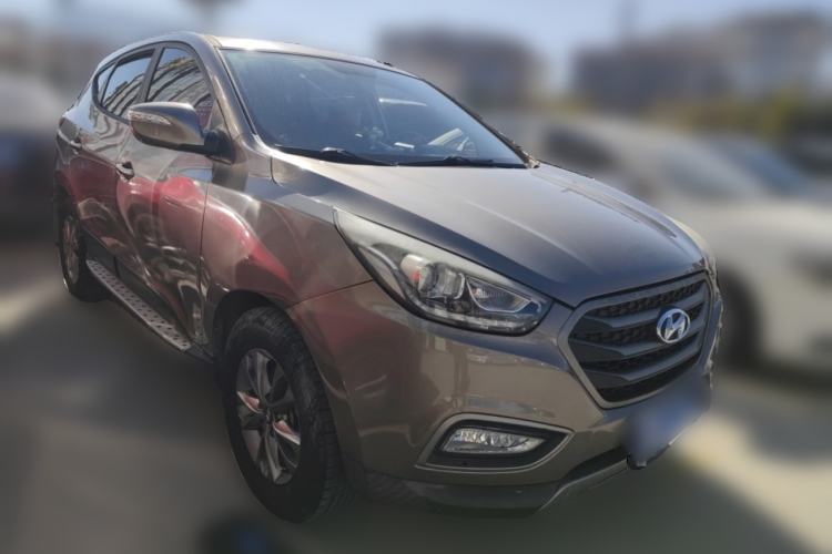 Used Hyundai ix35 2013 2.0L Manual 2WD Comfort GL China IV Standard Front Right 45 Deg