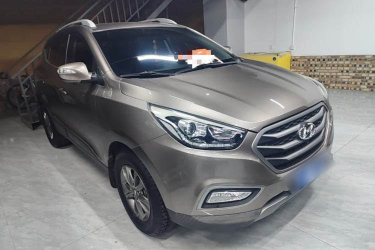 Used Hyundai ix35 2013 2.0L Automatic 2WD Comfort GL China IV Standard Front Right 45 Deg