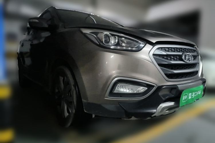 Used Hyundai ix35 2013 2.0L Automatic Two-Wheel Drive Smart GLS China IV Standard Front Right 45 Deg