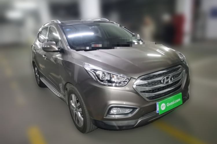 Used Hyundai ix35 2013 2.0L Automatic 4x4 Intelligent GLS China IV Standard Front Right 45 Deg