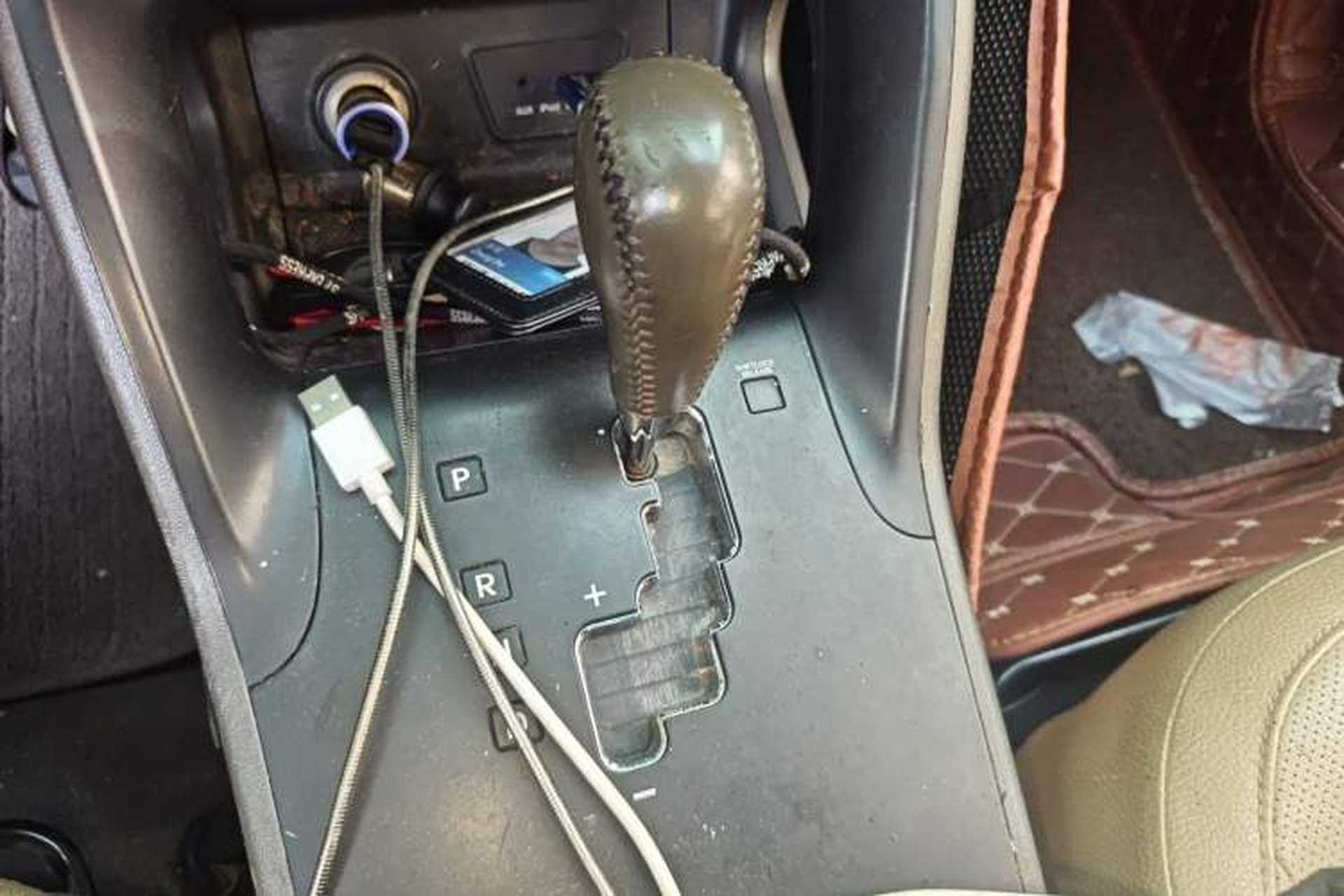 Used Hyundai ix35 2013 2.0L Automatic Two-Wheel Drive Smart GLS China IV Standard Gear Lever