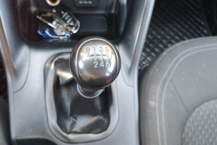 Used Hyundai ix35 2013 2.0L Manual 2WD Comfort GL China IV Standard Gear Lever