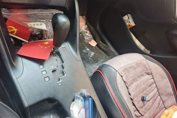 Used Hyundai ix35 2013 2.0L Automatic 2WD Comfort GL China IV Standard Gear Lever