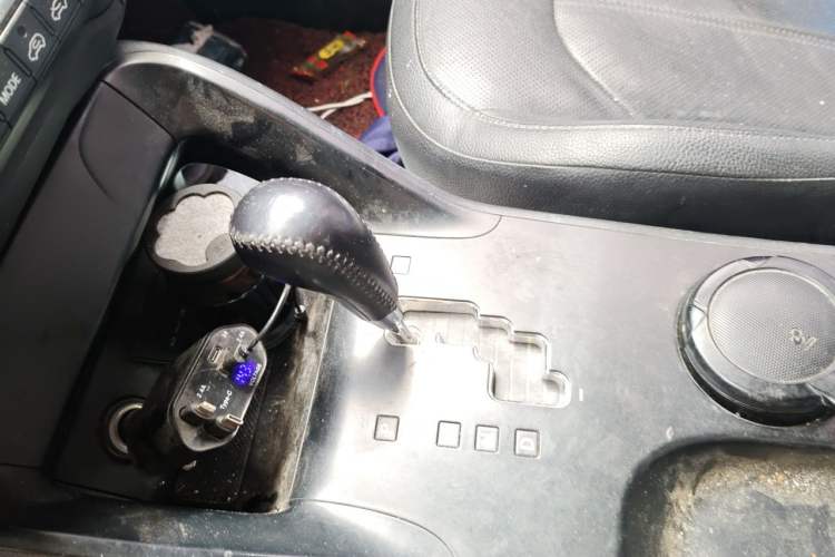 Used Hyundai ix35 2013 2.0L Automatic Two-Wheel Drive Smart GLS China V Standard Gear Lever