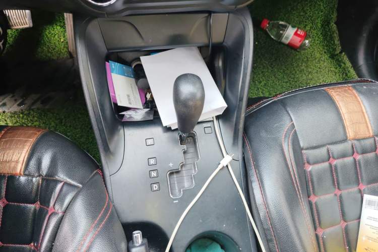 Used Hyundai ix35 2013 2.0L Automatic 2WD Comfort GL China IV Standard Gear Lever