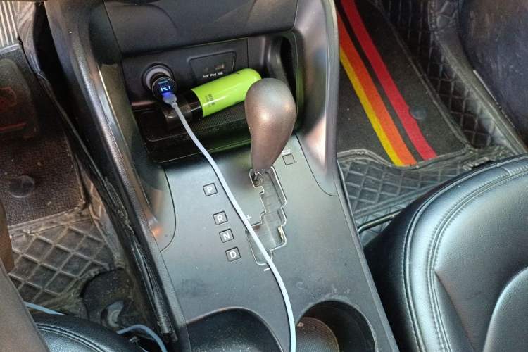 Used Hyundai ix35 2013 2.0L Automatic Two-Wheel Drive Comfort GL China V Standard Gear Lever
