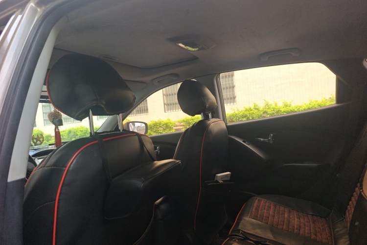 Used Hyundai ix35 2013 2.0L Automatic 2WD Comfort GL China IV Standard Headliner